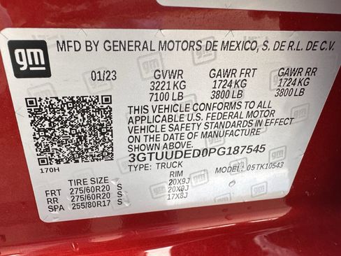 Used 2023 GMC Sierra 1500 SLT w/ SLT Premium Package image 30