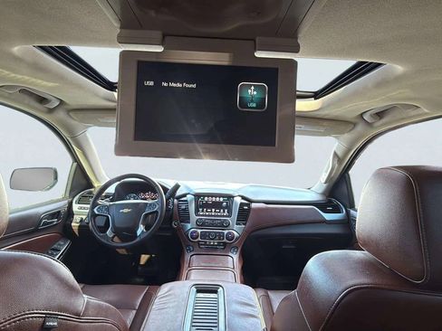Used 2016 Chevrolet Suburban LTZ image 10