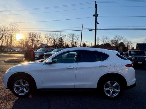 Used 2020 Alfa Romeo Stelvio AWD w/ Cold Weather Package image 4