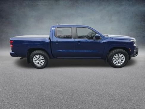 Used 2022 Nissan Frontier SV image 9