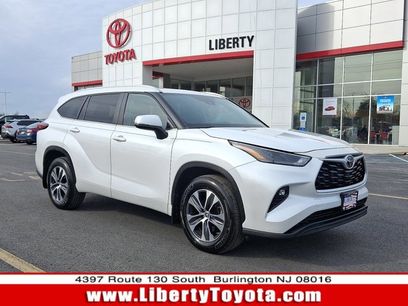 Used 2023 Toyota Highlander XLE