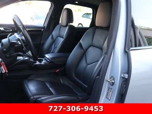 Used 2016 Porsche Cayenne AWD/4WD image 2