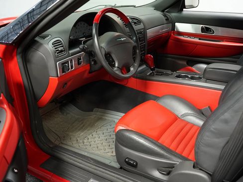 Used 2002 Ford Thunderbird image 4