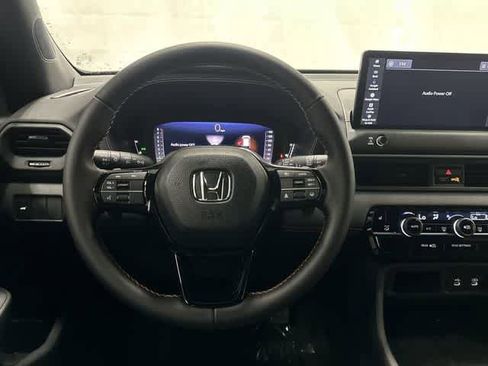 New 2026 Honda Pilot Sport image 15