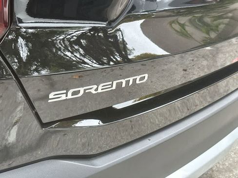 New 2026 Kia Sorento LX image 10