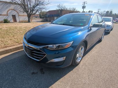 Used 2019 Chevrolet Malibu LS w/ LPO, Convenience Package 1