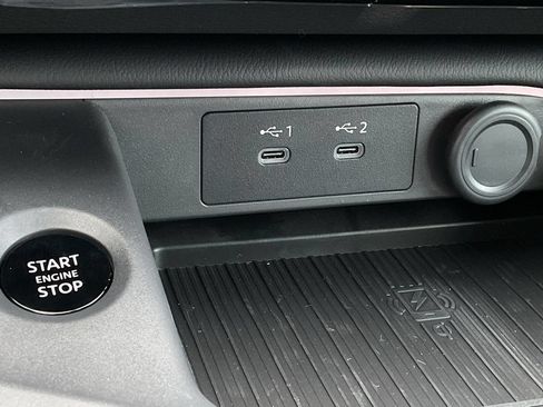 New 2026 Nissan Sentra SV w/ SV Convenience Package FWD image 31