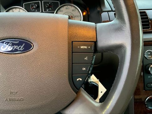 Used 2009 Ford Taurus Limited image 24