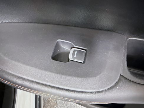 Used 2023 Honda HR-V Sport image 31