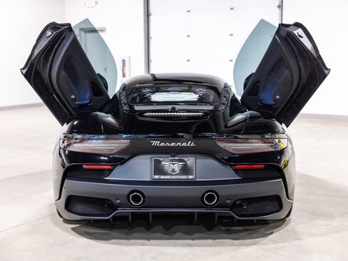 Used 2022 Maserati MC20 Coupe RWD image 8