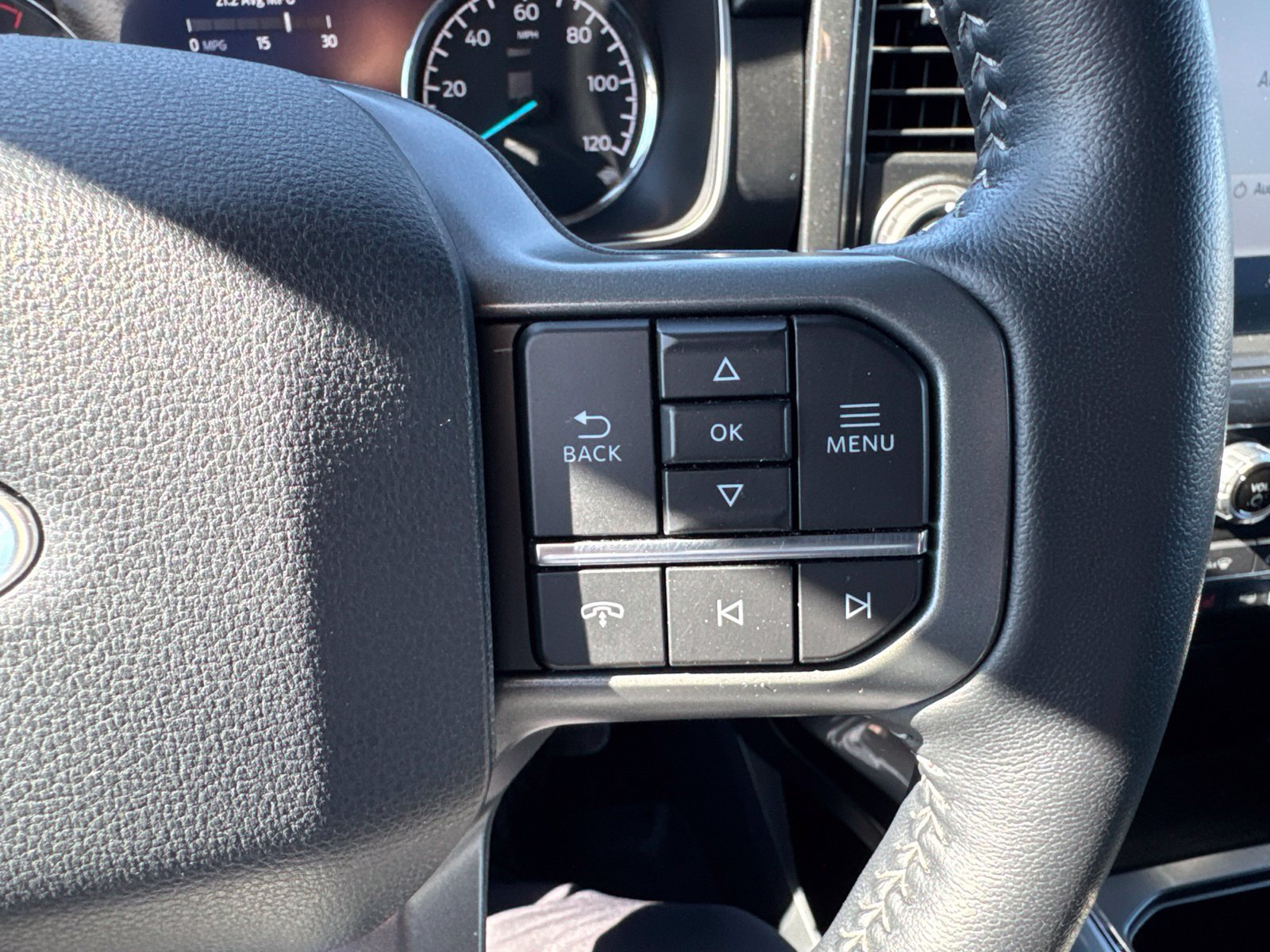 Used 2022 Ford F150 XLT w/ Equipment Group 302A High AWD/4WD image 17