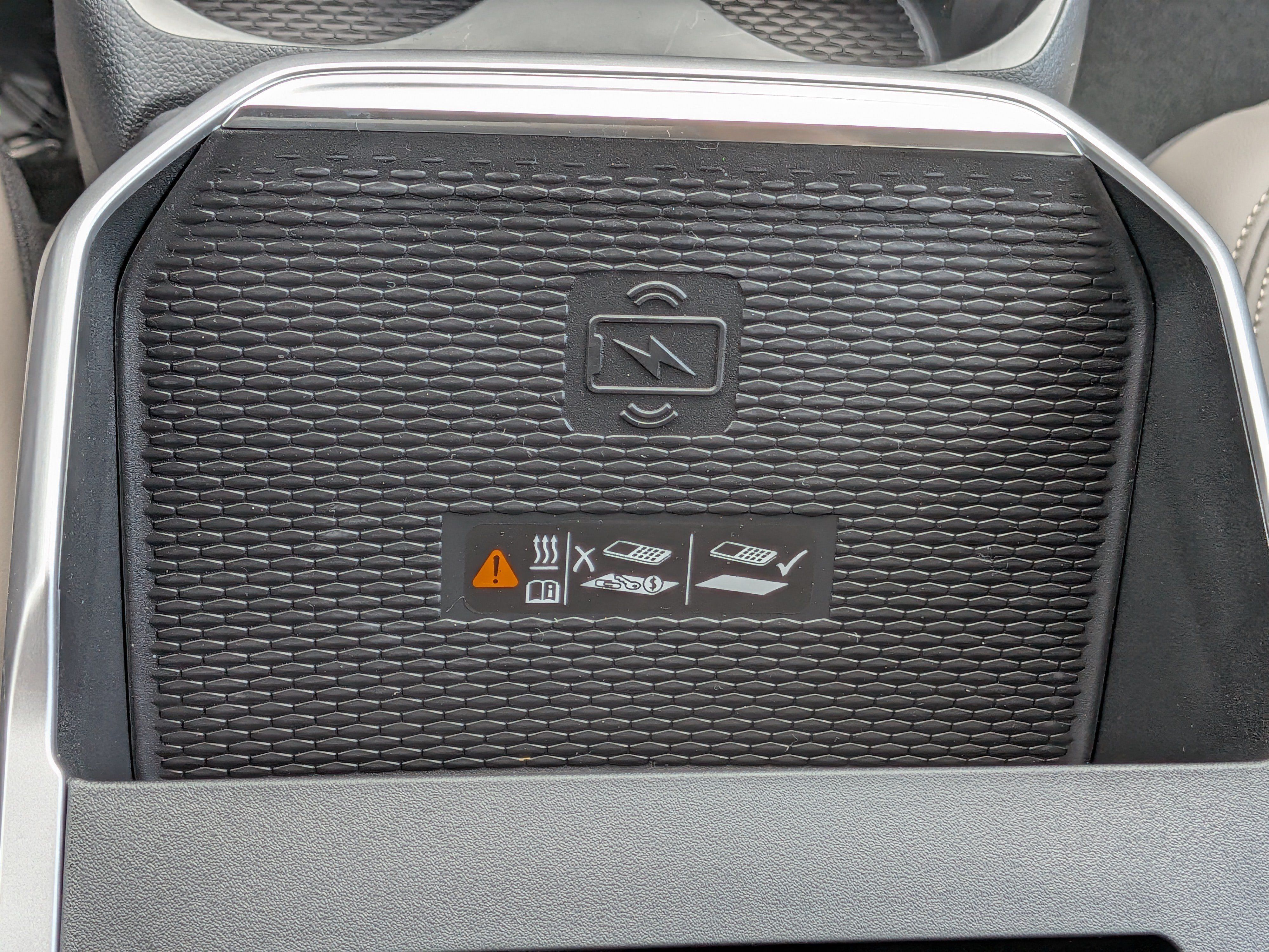 New 2027 GMC Terrain Elevation w/ Elevation Premium Package FWD image 27