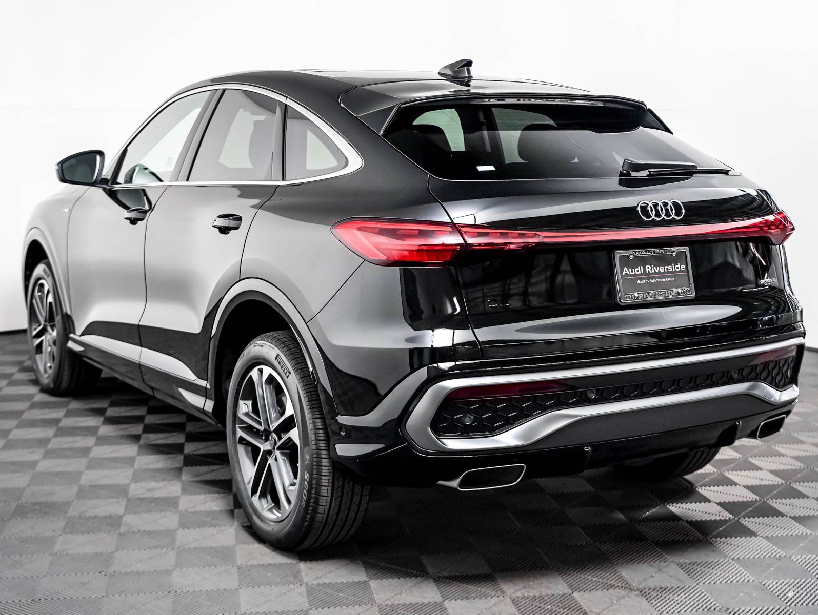 New 2026 Audi Q5 Premium AWD/4WD image 2
