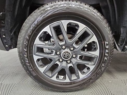 Used 2024 Toyota Tundra Limited AWD/4WD image 49