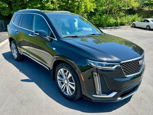 Used 2024 Cadillac XT6 Premium Luxury w/ Technology Package image 3