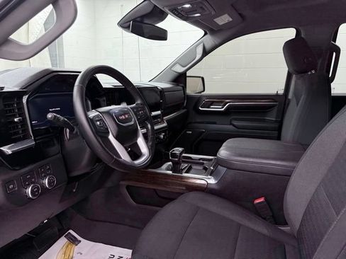 Used 2024 GMC Sierra 1500 Elevation w/ Preferred Package AWD/4WD image 19