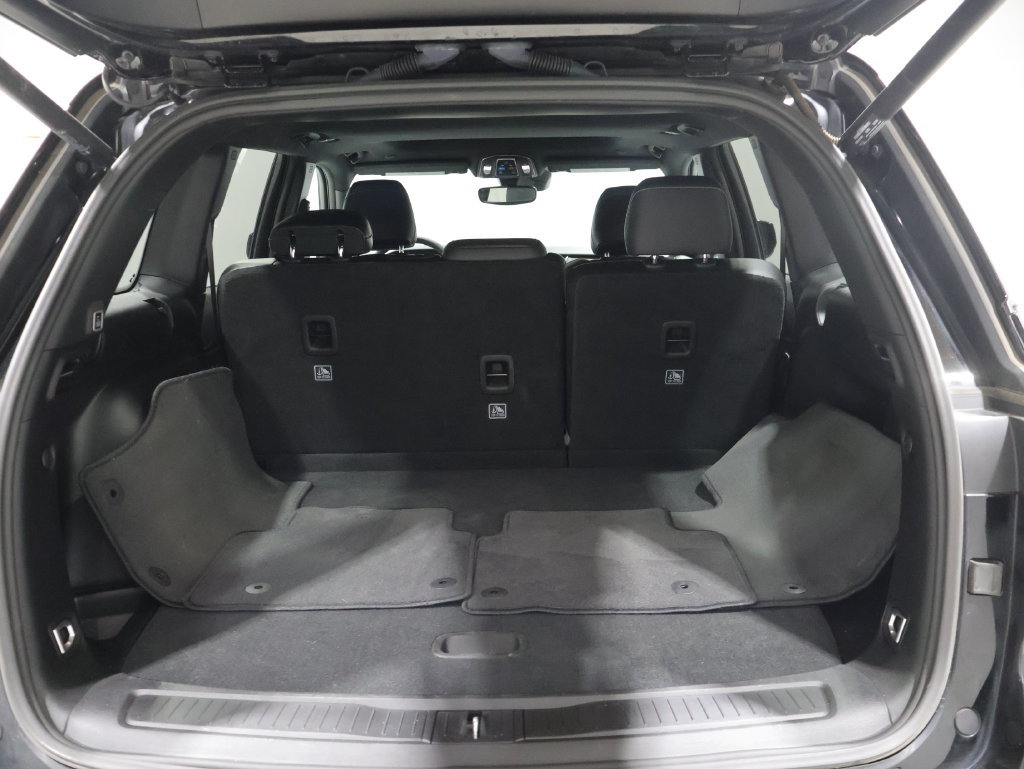 Used 2023 Jeep Grand Cherokee Altitude AWD/4WD image 4