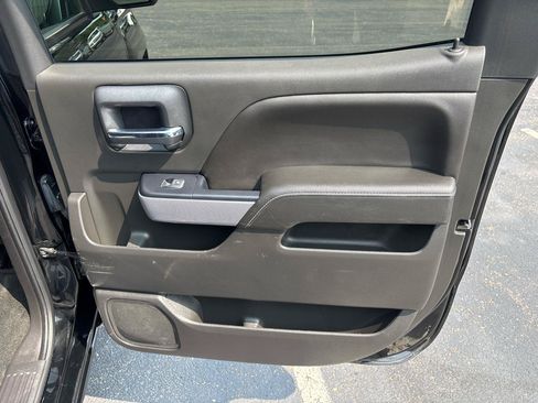 Used 2018 Chevrolet Silverado 1500 LT w/ All Star Edition AWD/4WD image 29