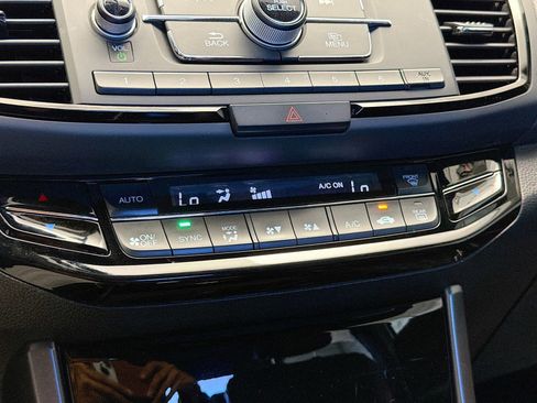 Used 2016 Honda Accord Sport image 10