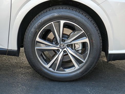 Used 2024 Lexus RX 350 Premium w/ Convenience Package FWD image 10