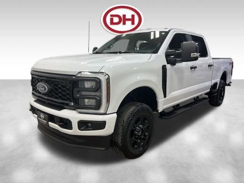 Used 2024 Ford F250 XL w/ STX Appearance Package image 7