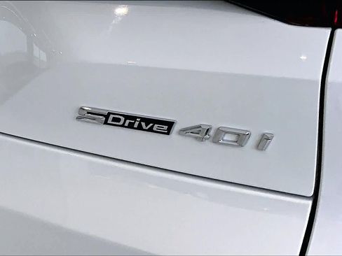 Used 2021 BMW X5 sDrive40i w/ M Sport Package RWD image 9