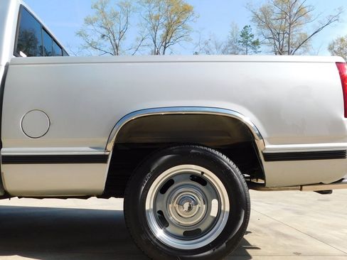 Used 1993 Chevrolet Silverado 1500 2WD Regular Cab image 14