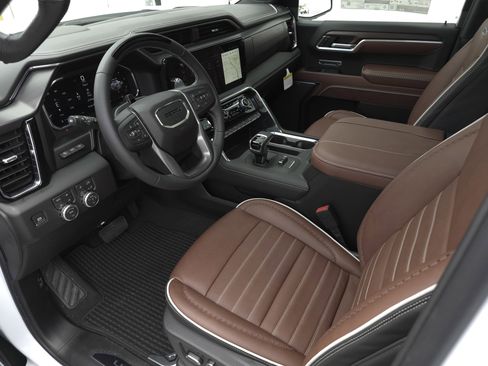 New 2026 GMC Sierra 1500 Denali Ultimate AWD/4WD image 9