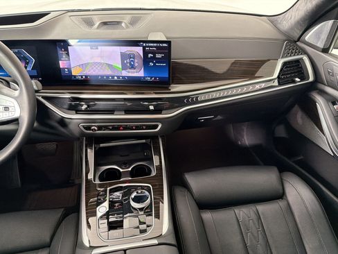 Used 2024 BMW X7 xDrive40i w/ Executive Package AWD/4WD image 19