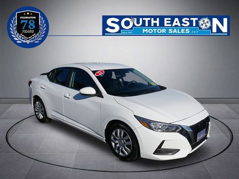 Used 2022 Nissan Sentra S image 2