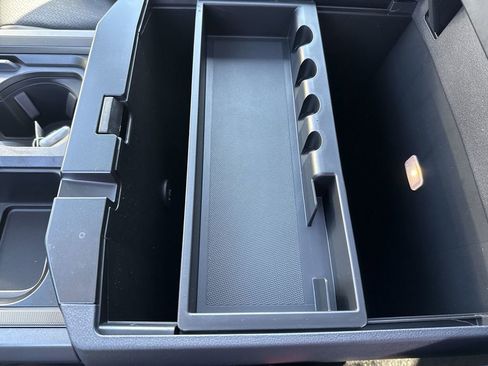 New 2026 Ford F250 Lariat w/ Lariat Ultimate Package image 40