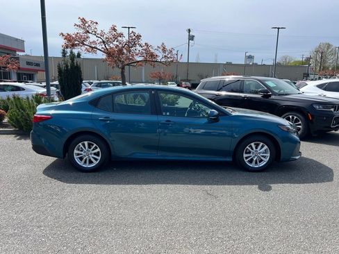 Certified 2025 Toyota Camry LE image 7