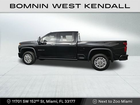 Used 2022 Chevrolet Silverado 2500 High Country w/ Z71 Off-Road Package image 2