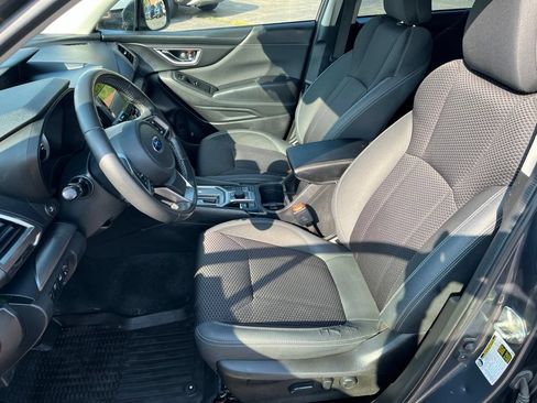 Used 2021 Subaru Forester Premium AWD/4WD image 13