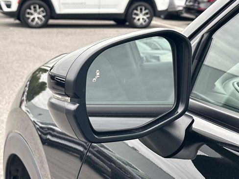 Used 2025 Honda HR-V Sport image 28