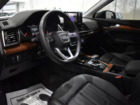 Used 2023 Audi Q5 2.0T Premium w/ Convenience Package image 14
