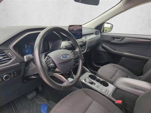 Used 2024 Ford Escape Active AWD/4WD image 9