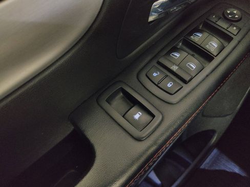 Used 2017 Dodge Grand Caravan GT image 27