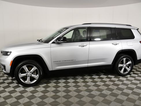 Used 2021 Jeep Grand Cherokee L Limited w/ Trailer Tow Group (B) AWD/4WD image 9