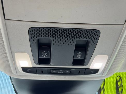 Used 2024 Honda Pilot Elite image 30