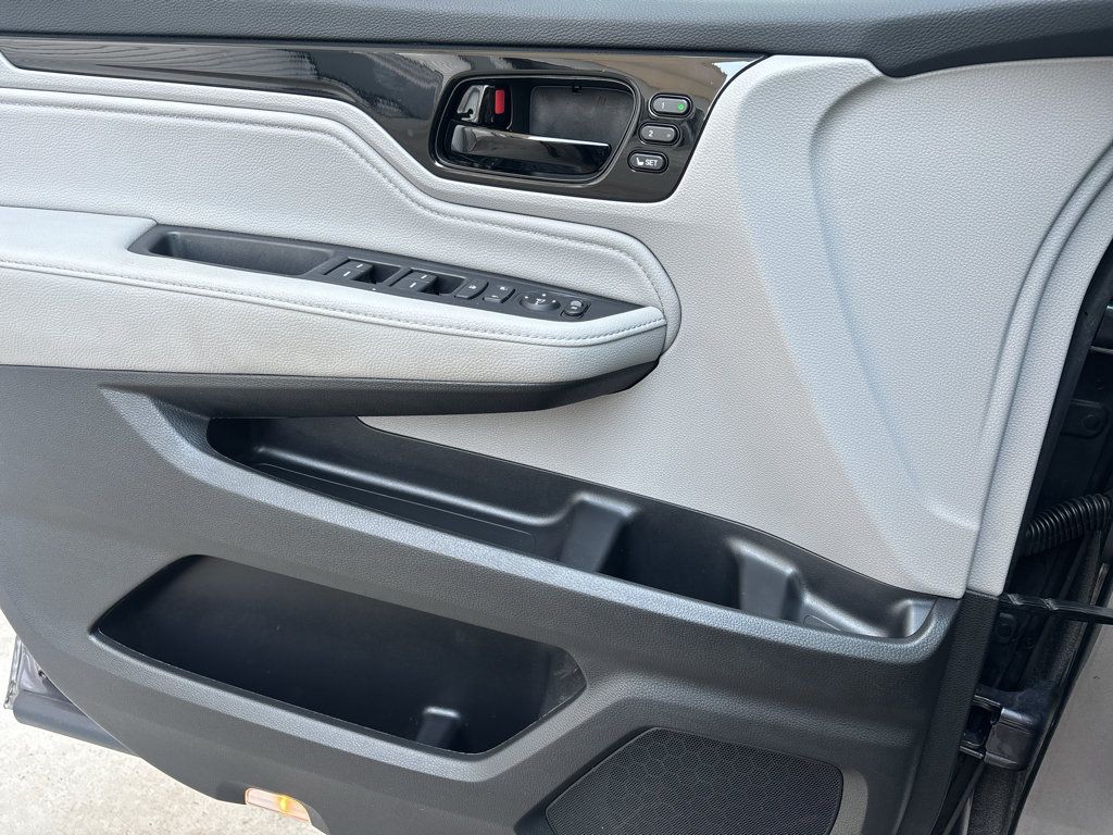 Used 2023 Honda Odyssey Touring image 19