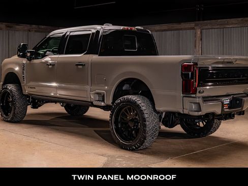 Used 2026 Ford F250 Platinum w/ Platinum Plus Package AWD/4WD image 7