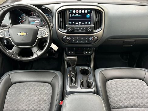 Certified 2018 Chevrolet Colorado Z71 w/ Z71 Midnight Edition image 16