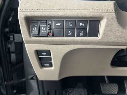 Used 2019 Honda Odyssey Elite image 19