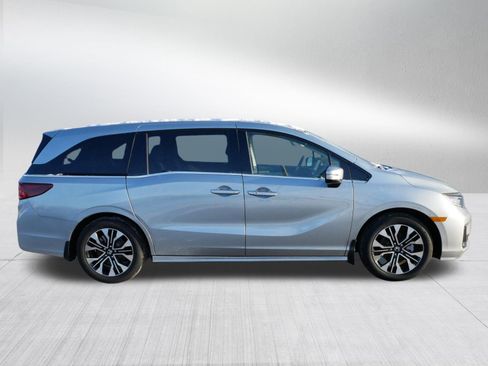 Certified 2026 Honda Odyssey Elite image 8