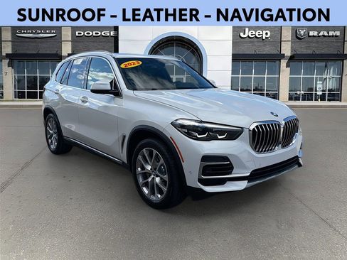 Used 2023 BMW X5 sDrive40i w/ Premium Package image 1