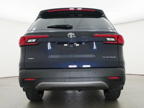 New 2026 Toyota Grand Highlander Platinum image 3