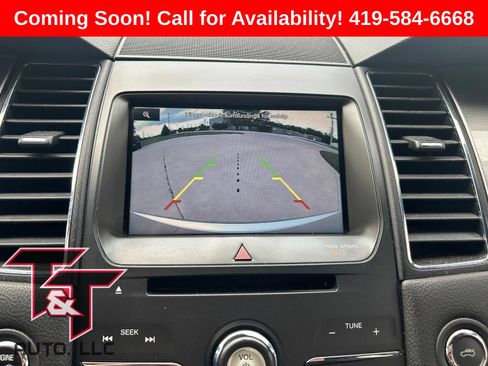 Used 2015 Ford Taurus SEL w/ Equipment Group 201A FWD image 12