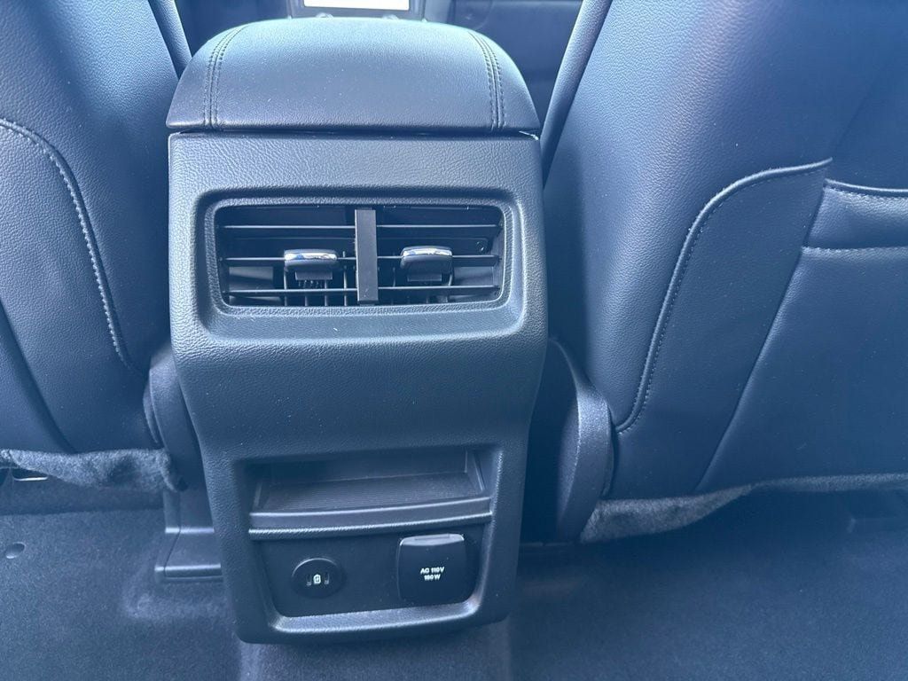 Used 2023 Ford Edge SEL w/ Convenience Package AWD/4WD image 10