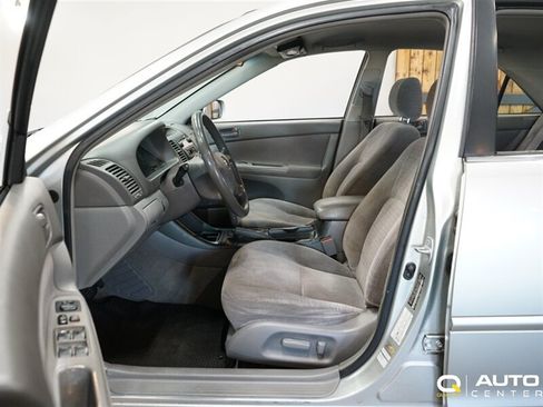 Used 2003 Toyota Camry LE FWD image 14